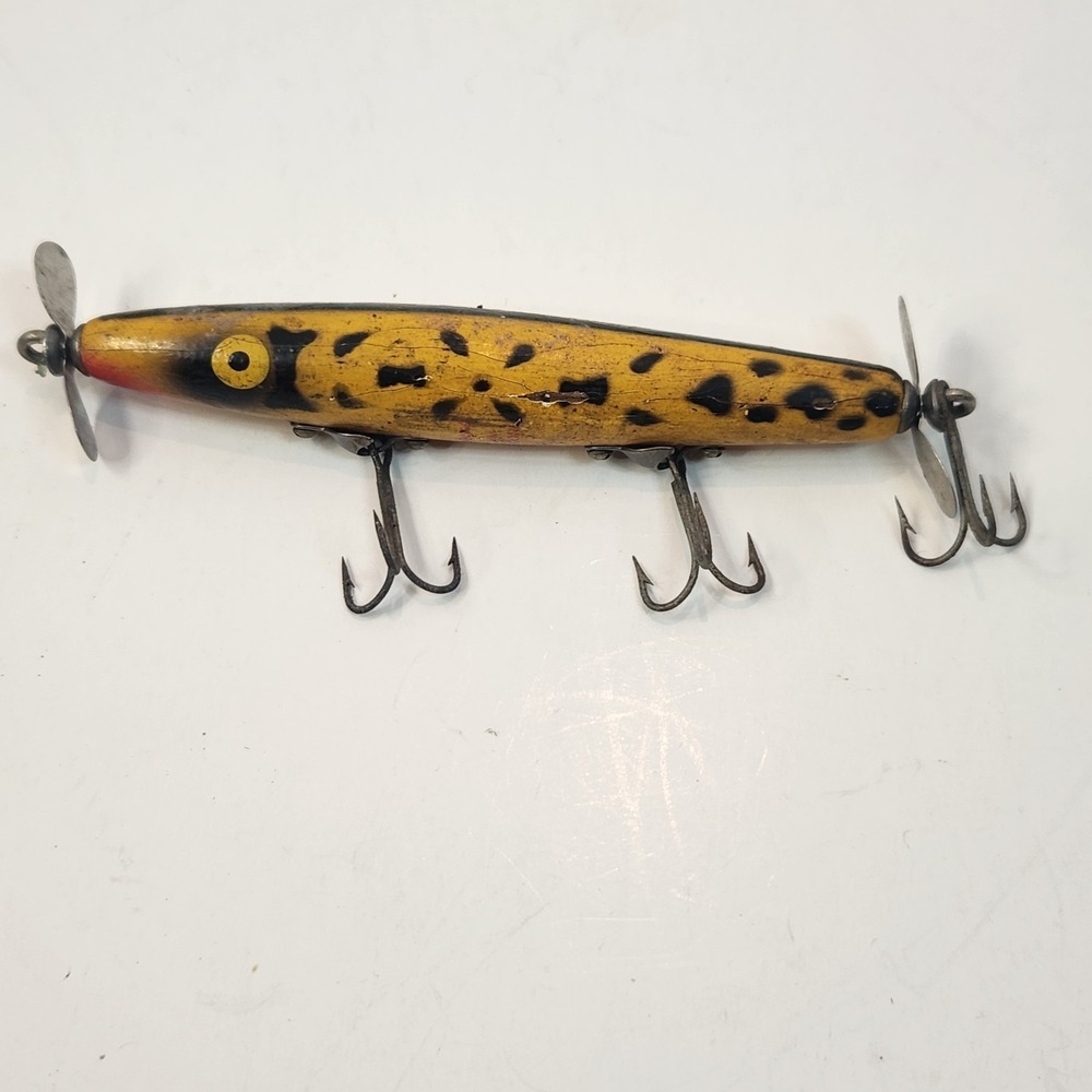 Wooden Shakespeare Slim‎ Jim Yellow Coach Dog Fishing Lure VINTAGE Angling Bass